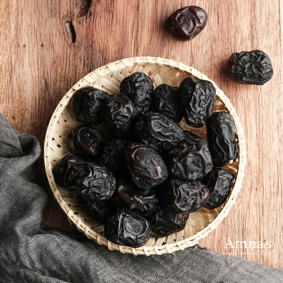 Ajwa Khajoor - Premium Dates